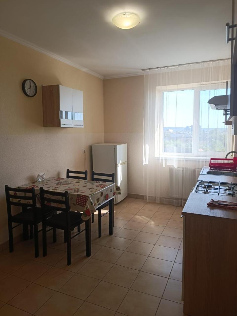 Apartments On Beregovskaya 3 Mukacheve Bagian luar foto